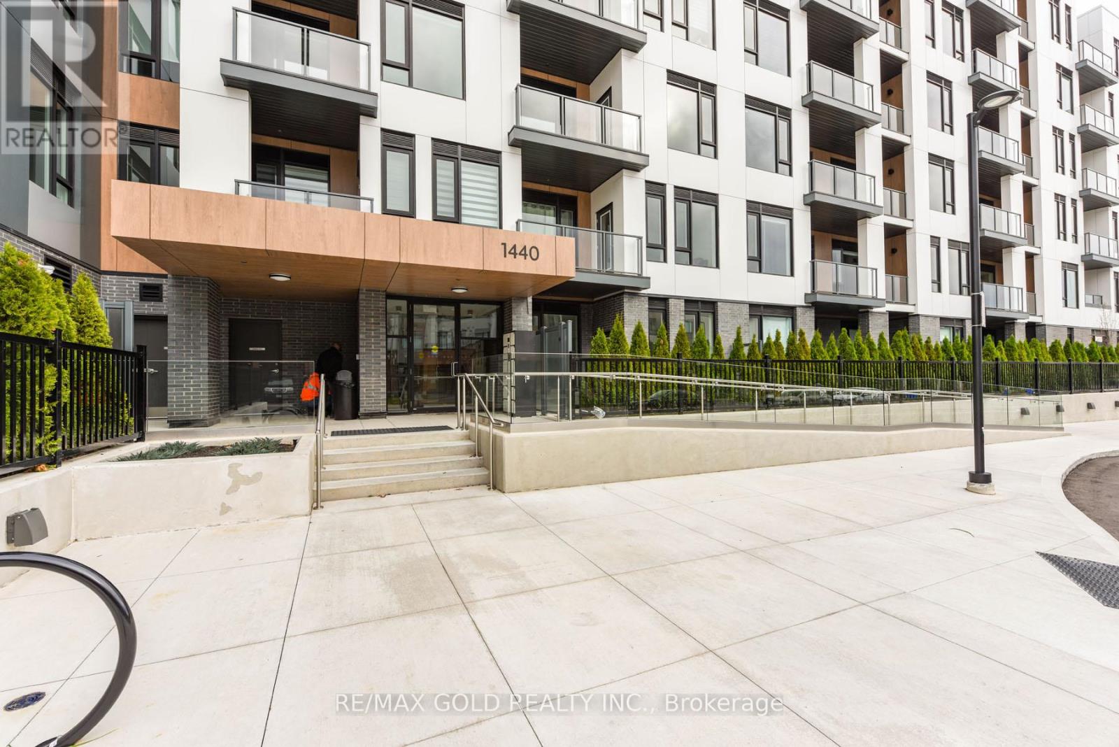 603 - 1440 CLARRIAGE COURT, Milton, Ontario