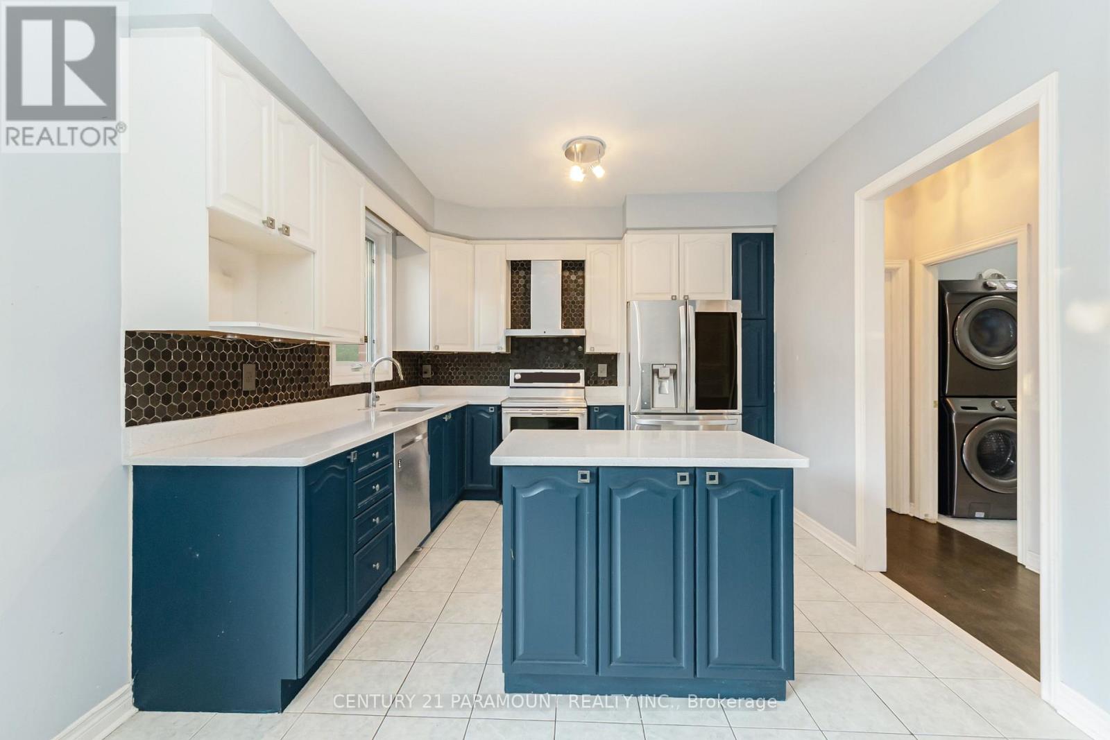 2897 Westoak Trails Boulevard, Oakville, Ontario  L6M 4V2 - Photo 12 - W13108488