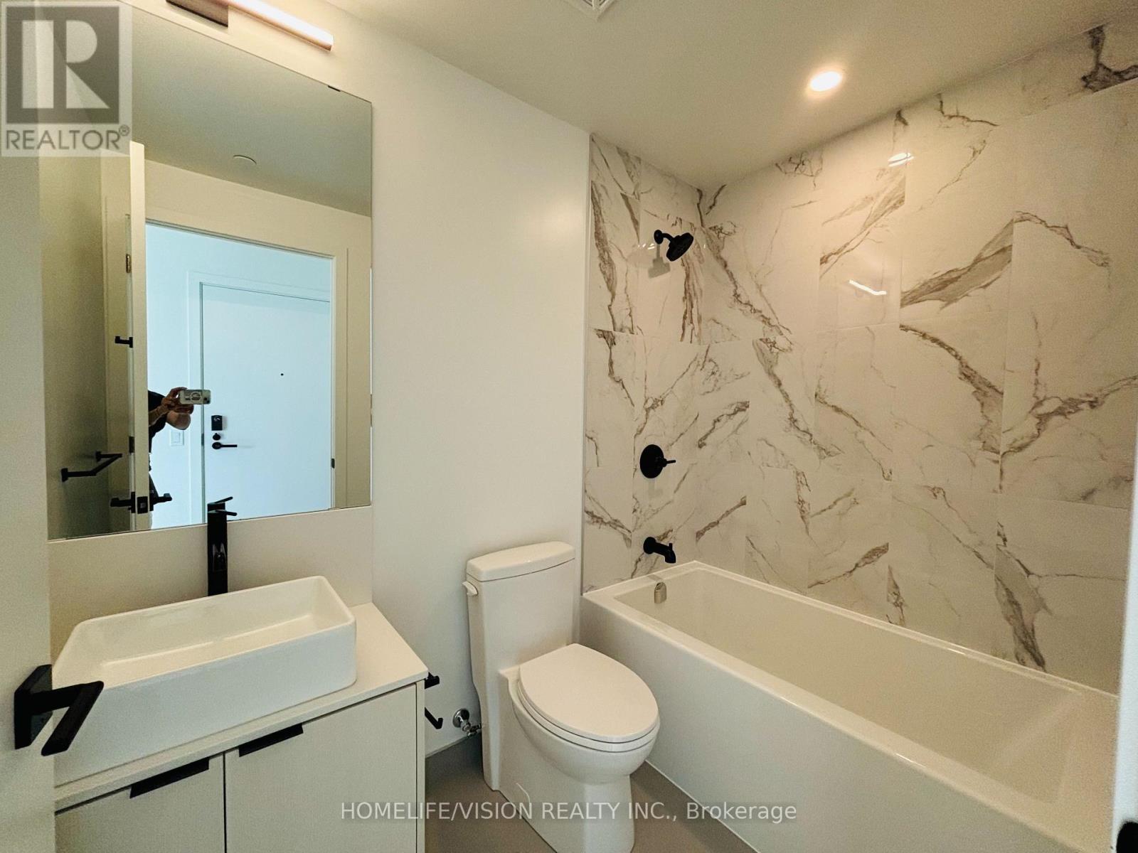 2102 - 10 Graphophone Grove, Toronto, Ontario  M6H 0E5 - Photo 10 - W13108502
