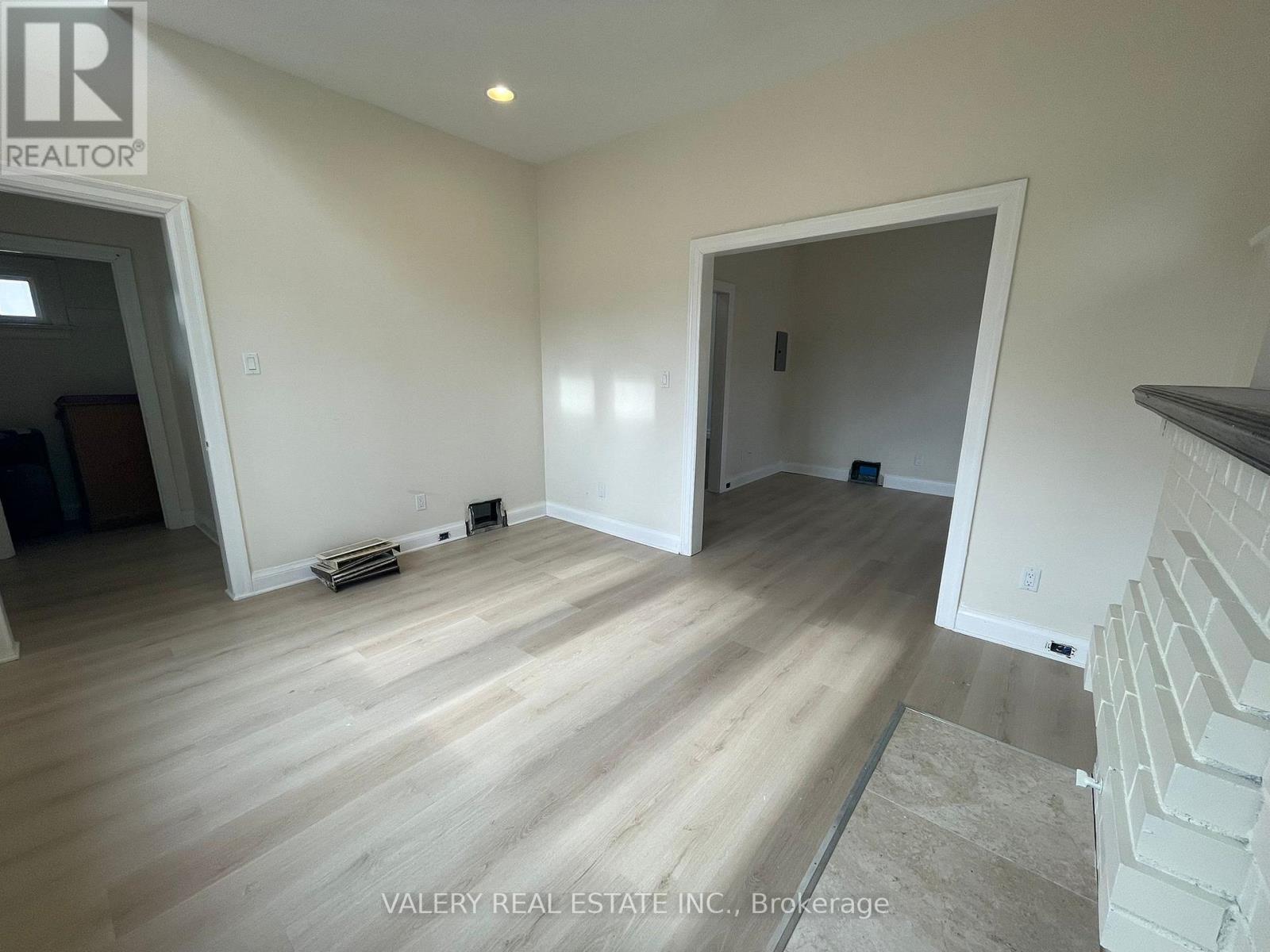 1 - 1561 Hurontario Street, Mississauga, Ontario  L5G 3H7 - Photo 12 - W12897234