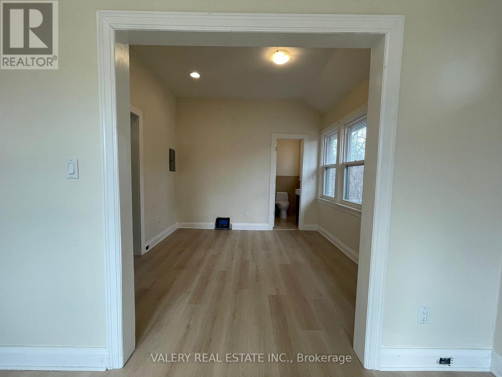 1 - 1561 Hurontario Street, Mississauga, Ontario  L5G 3H7 - Photo 14 - W12897234
