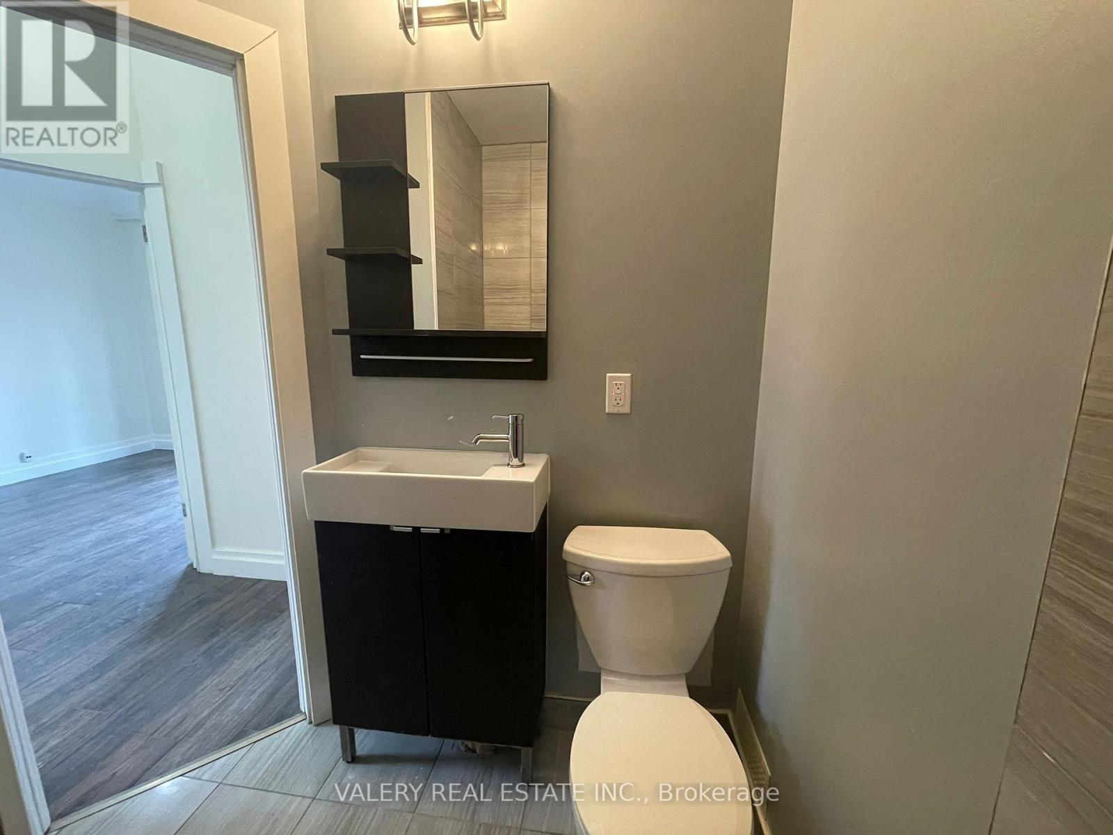 1 - 1561 Hurontario Street, Mississauga, Ontario  L5G 3H7 - Photo 26 - W12897234