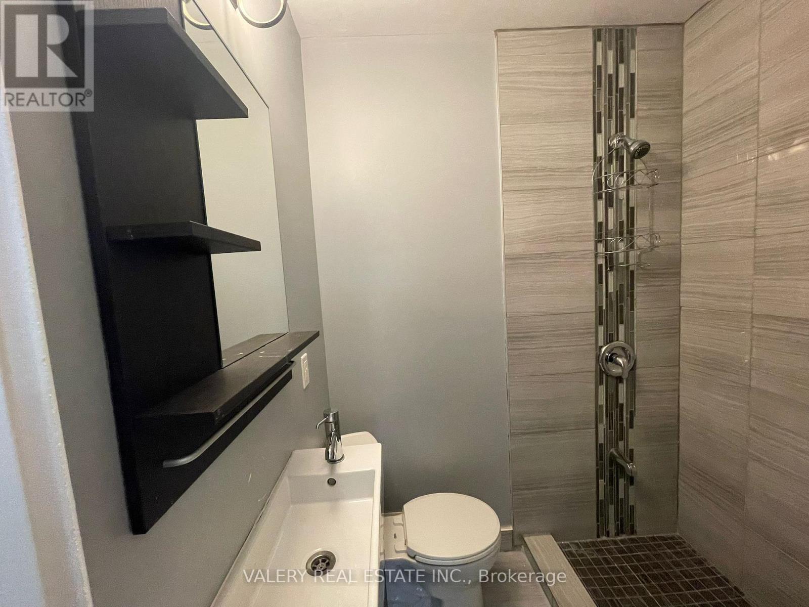 1 - 1561 Hurontario Street, Mississauga, Ontario  L5G 3H7 - Photo 25 - W12897234