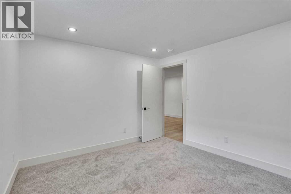 908 Stonehaven Road Sw, Calgary, Alberta  T2W 0P6 - Photo 33 - A2308929