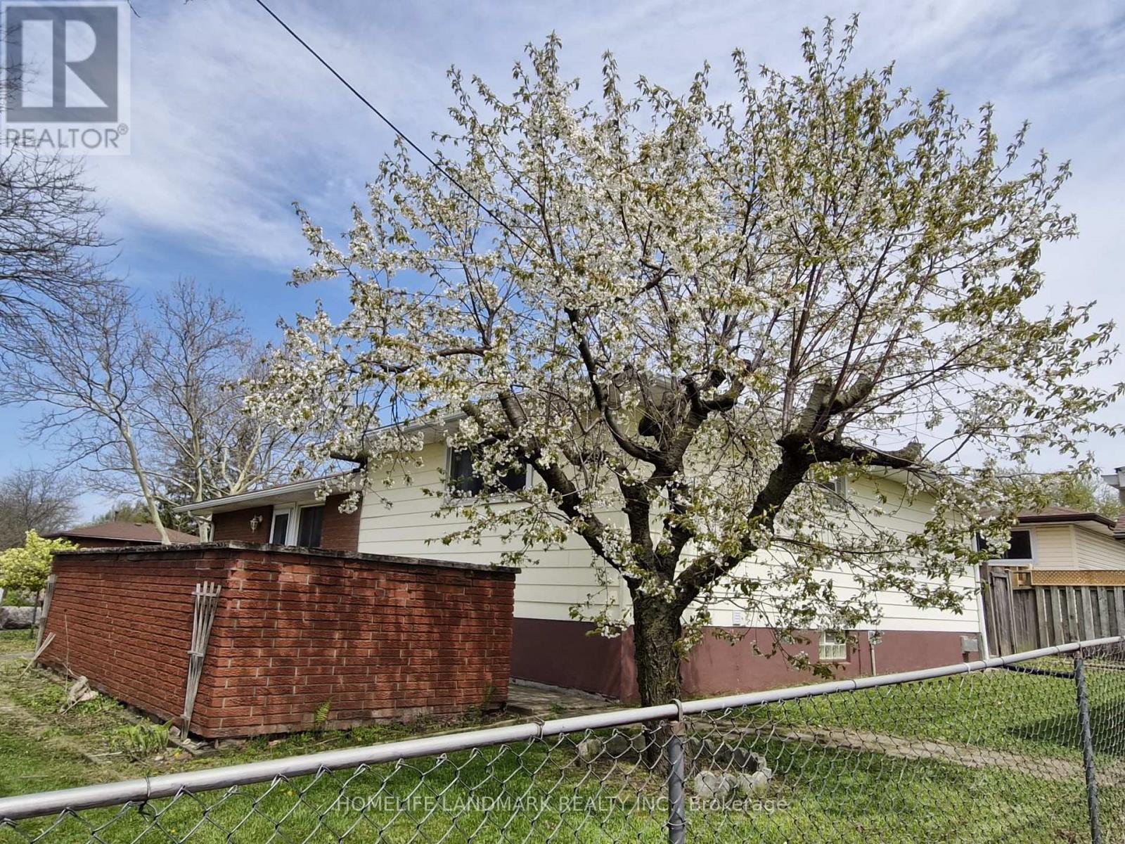 7116 Centennial Street, Niagara Falls, Ontario  L2G 2Z1 - Photo 3 - X12839990