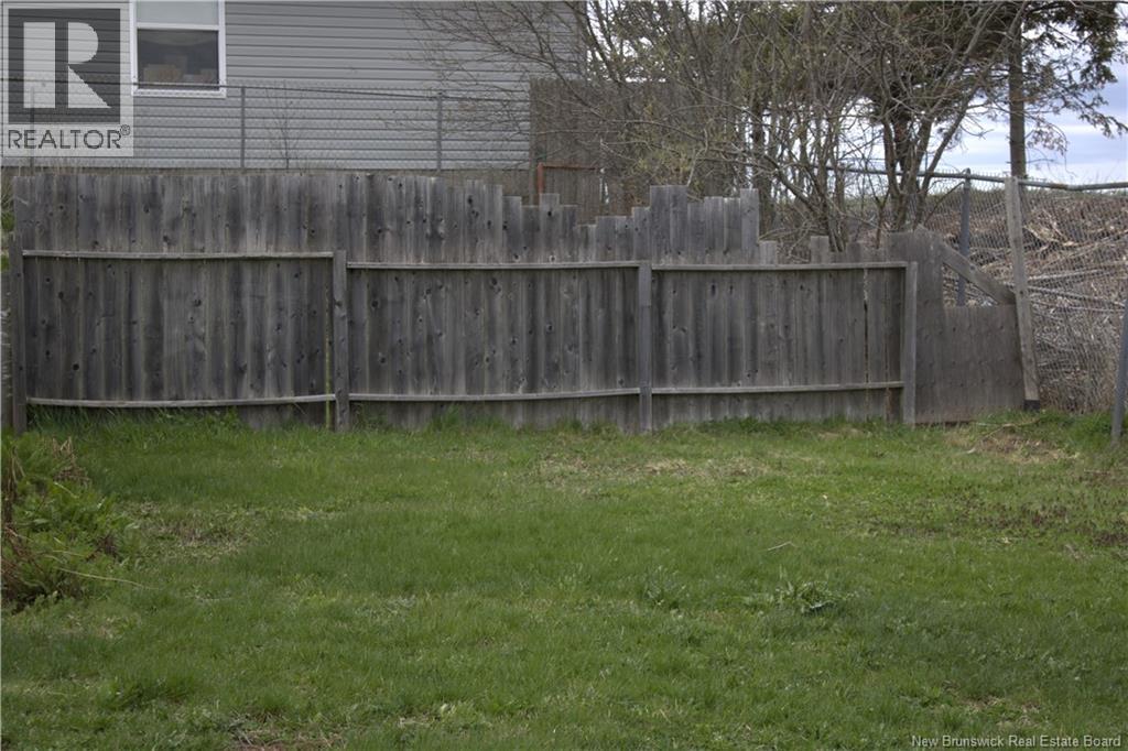 402 Highlandview Road, Moncton, New Brunswick  E1A 2L3 - Photo 6 - NB138944