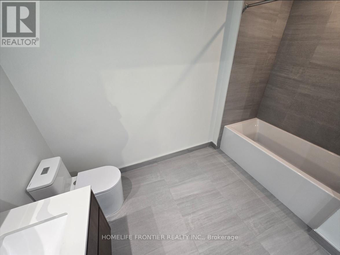 704 - 322 Dupont Street, Toronto, Ontario  M5R 0E3 - Photo 9 - C13108526