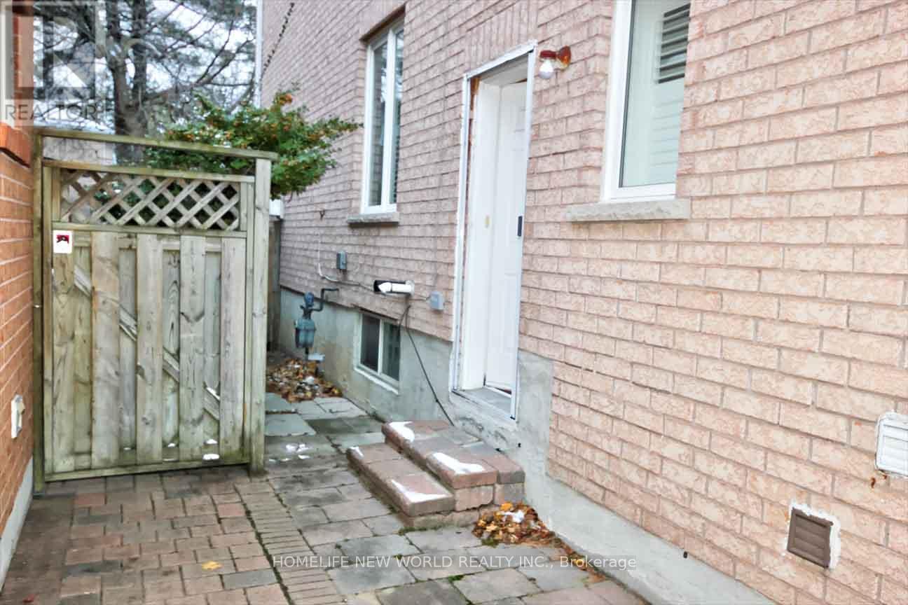 6 Mirrow Court E, Toronto, Ontario  M1C 4Y7 - Photo 2 - E13108516