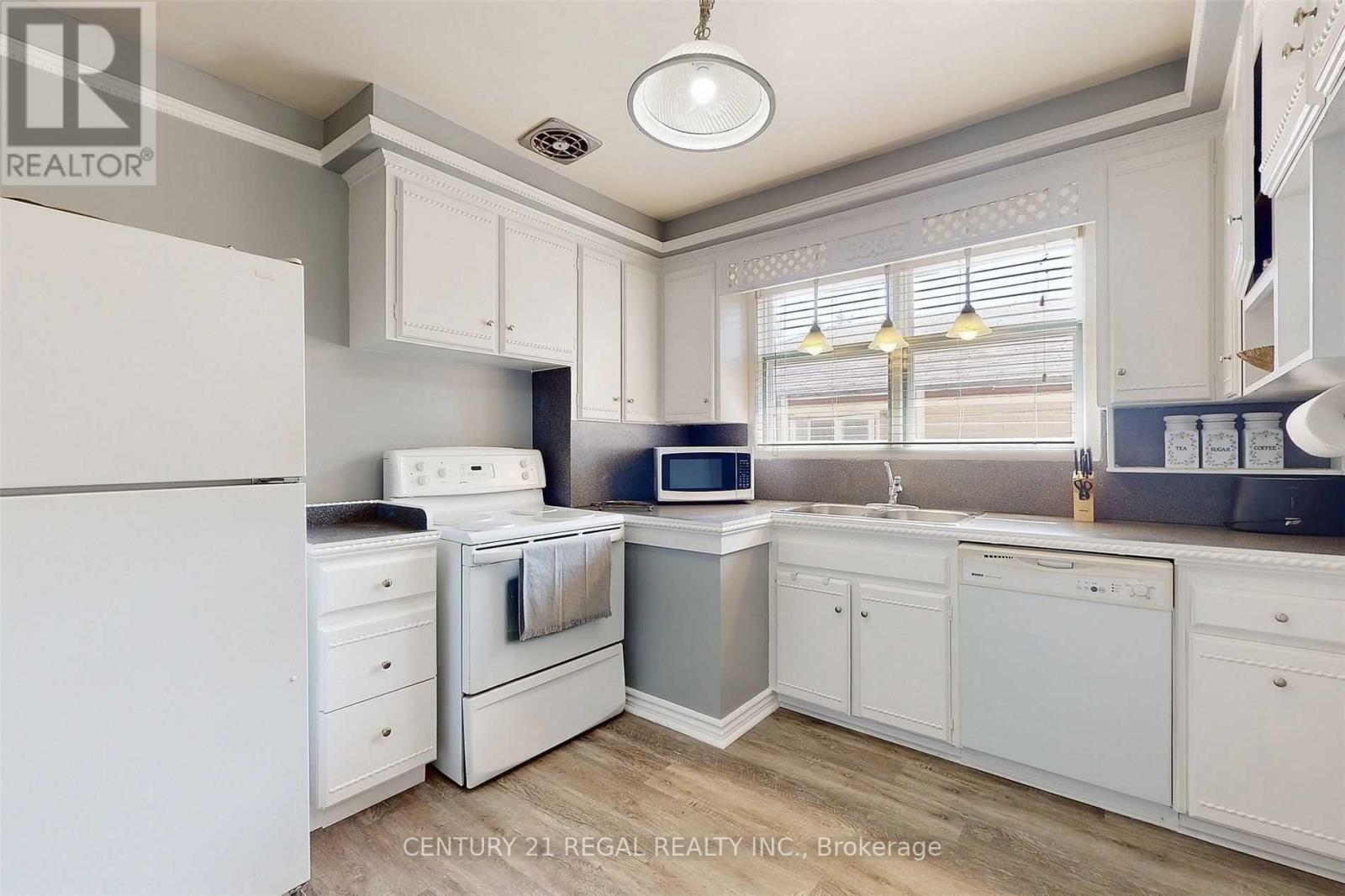 Main - 5 Stevenvale Drive, Toronto, Ontario  M1G 1C6 - Photo 3 - E13108534