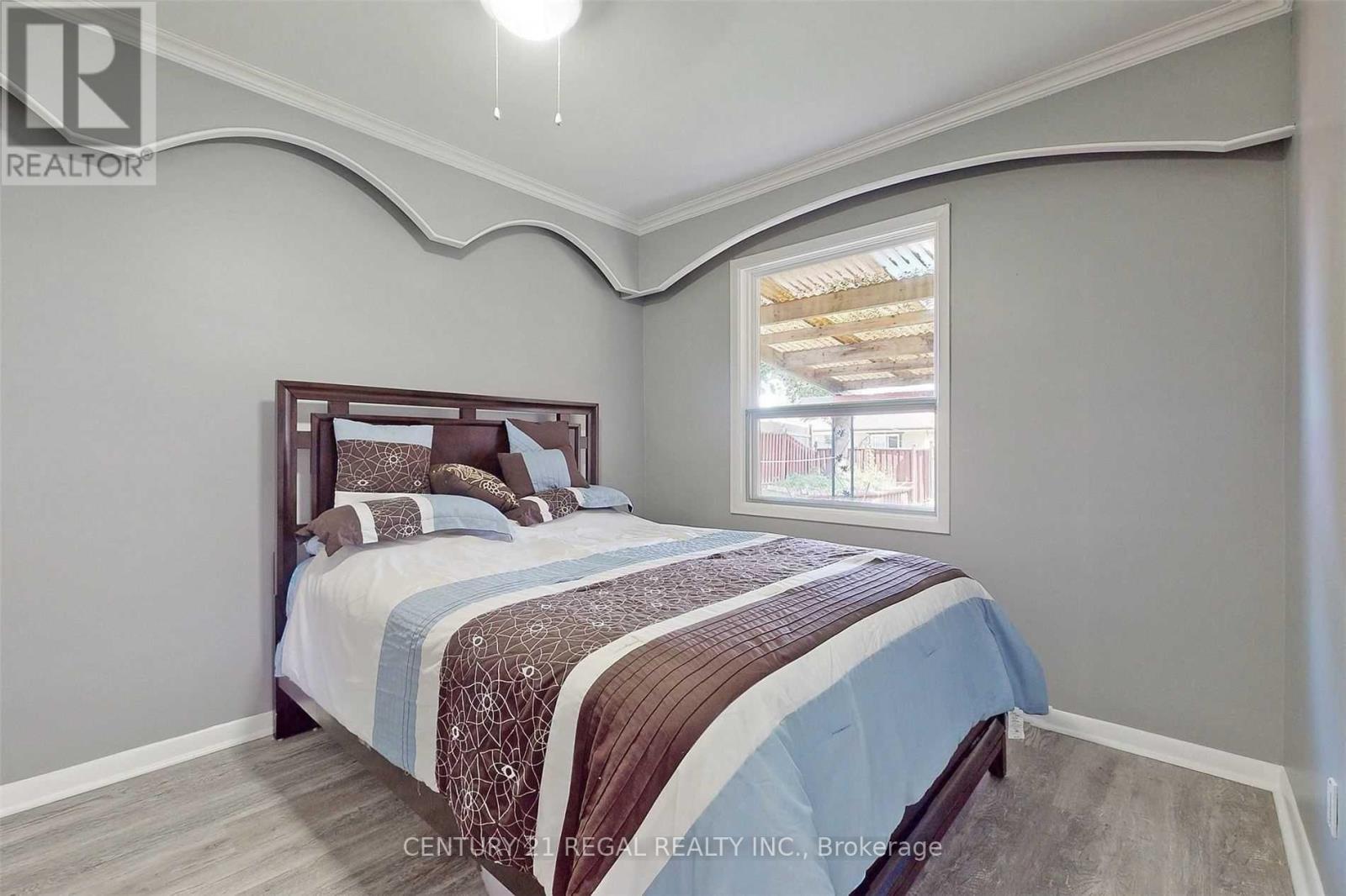 Main - 5 Stevenvale Drive, Toronto, Ontario  M1G 1C6 - Photo 5 - E13108534