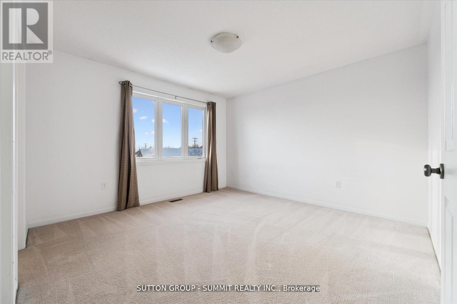 4 - 71 Garth Massey Drive, Cambridge, Ontario  N1T 2G8 - Photo 9 - X13108452
