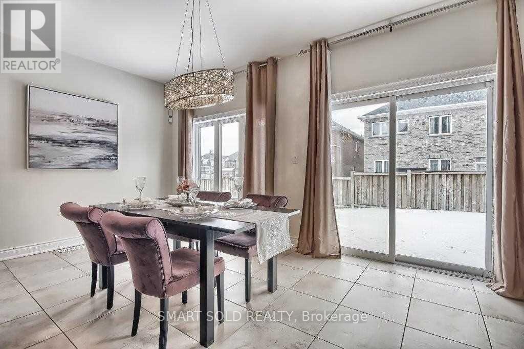 7 Barletta Drive, Vaughan, Ontario  L6A 4H4 - Photo 8 - N13108518
