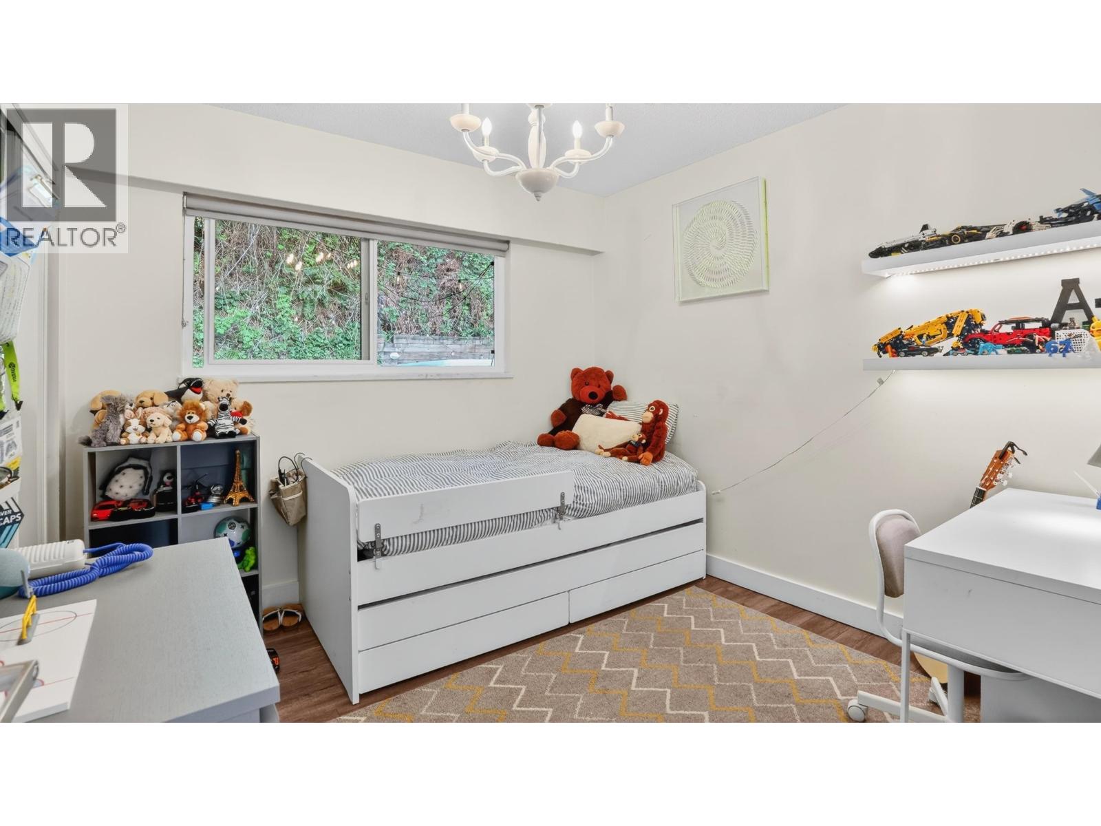 668 Alpine Court, North Vancouver, British Columbia  V7R 2L8 - Photo 25 - R3117061