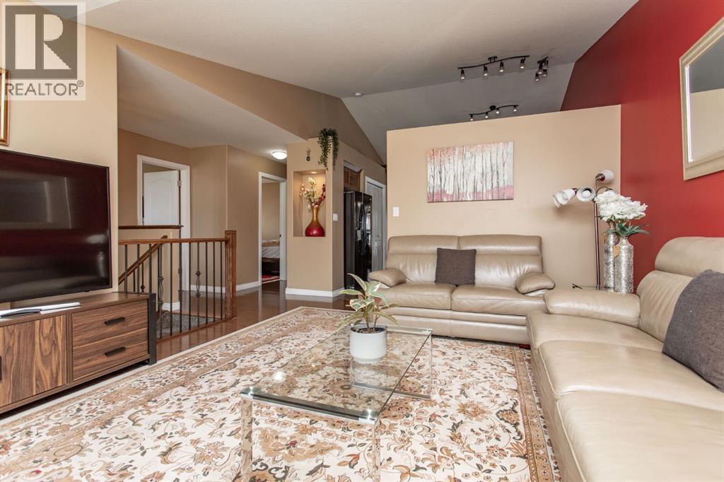 229 Jaspar Crescent, Red Deer, Alberta  T4P 0G9 - Photo 5 - A2303571