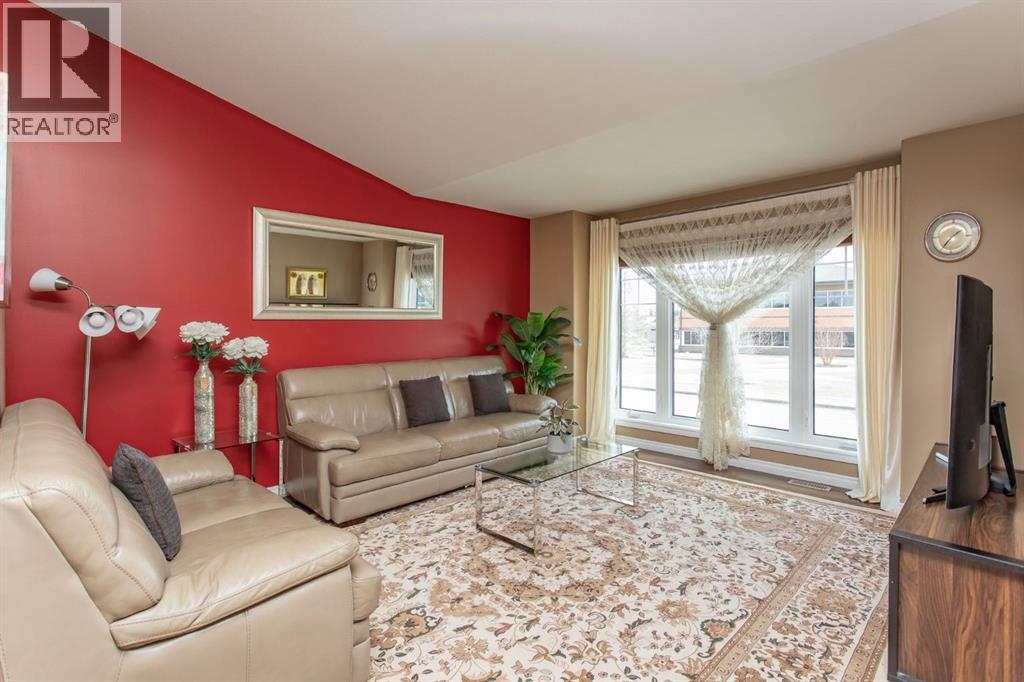 229 Jaspar Crescent, Red Deer, Alberta  T4P 0G9 - Photo 4 - A2303571