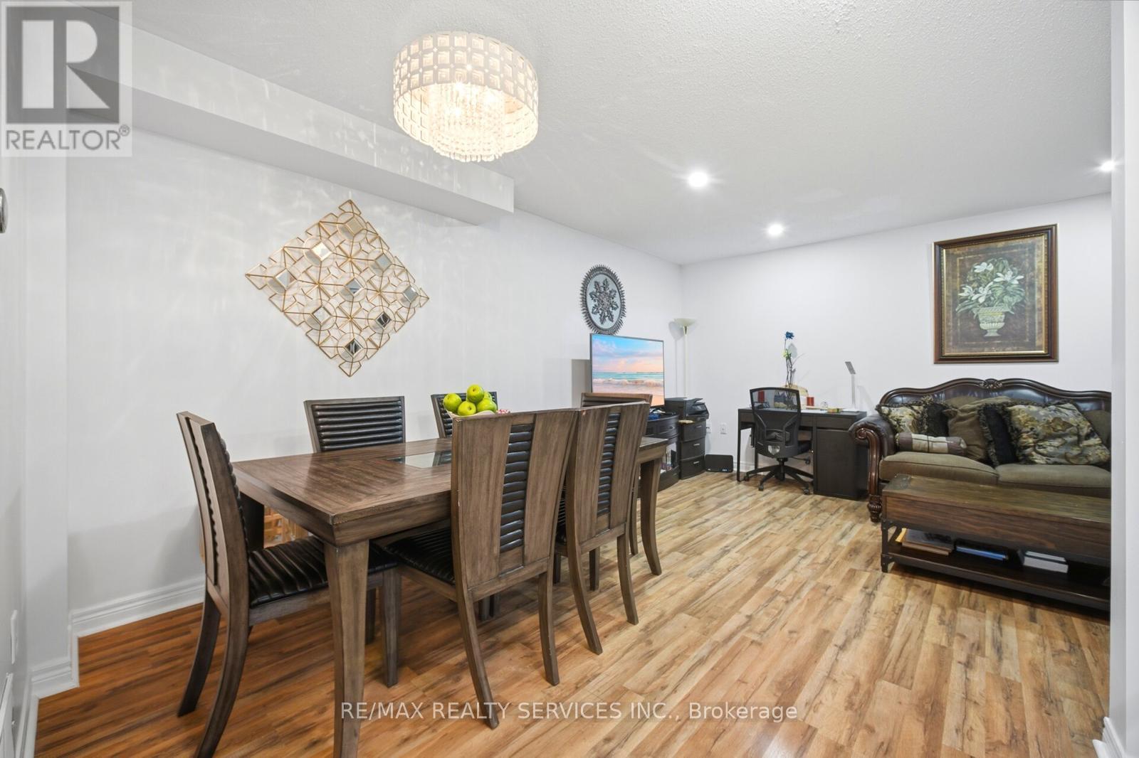 79 Pressed Brick Drive, Brampton, Ontario  L6V 4K5 - Photo 6 - W13108514