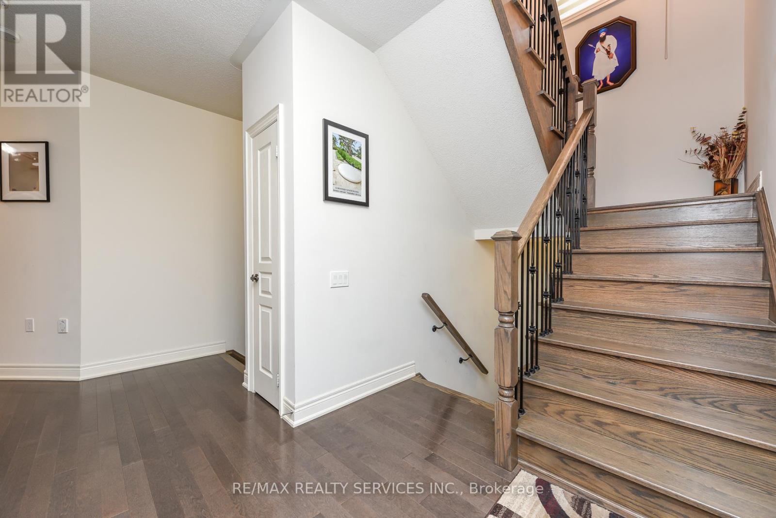 567 Dougall Avenue E, Caledon, Ontario  L7C 3Z4 - Photo 14 - W13108520