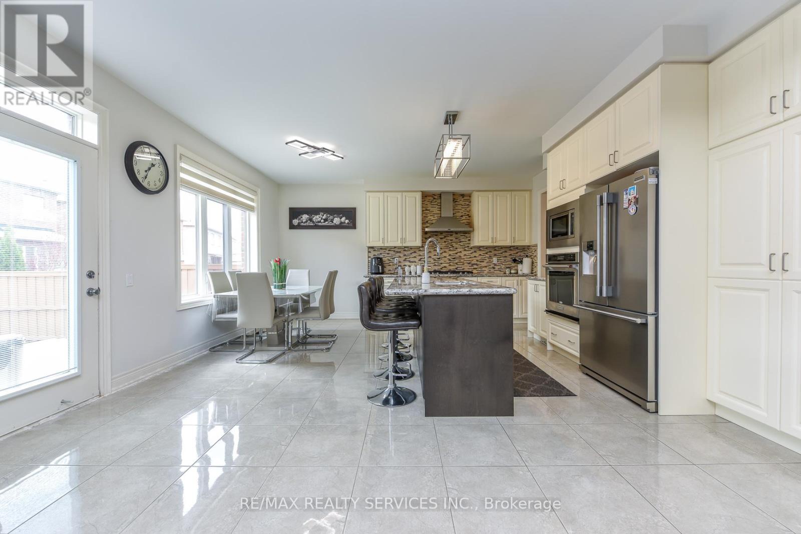 567 Dougall Avenue E, Caledon, Ontario  L7C 3Z4 - Photo 17 - W13108520