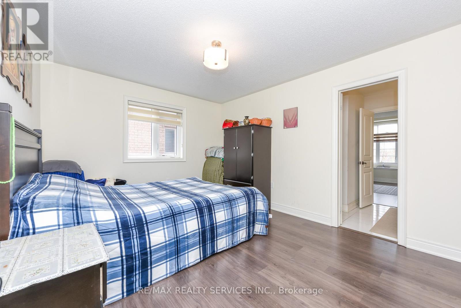 567 Dougall Avenue E, Caledon, Ontario  L7C 3Z4 - Photo 32 - W13108520