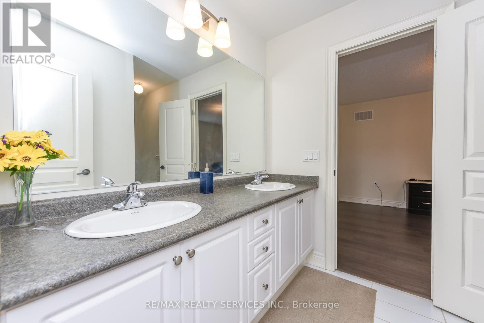 567 Dougall Avenue E, Caledon, Ontario  L7C 3Z4 - Photo 38 - W13108520