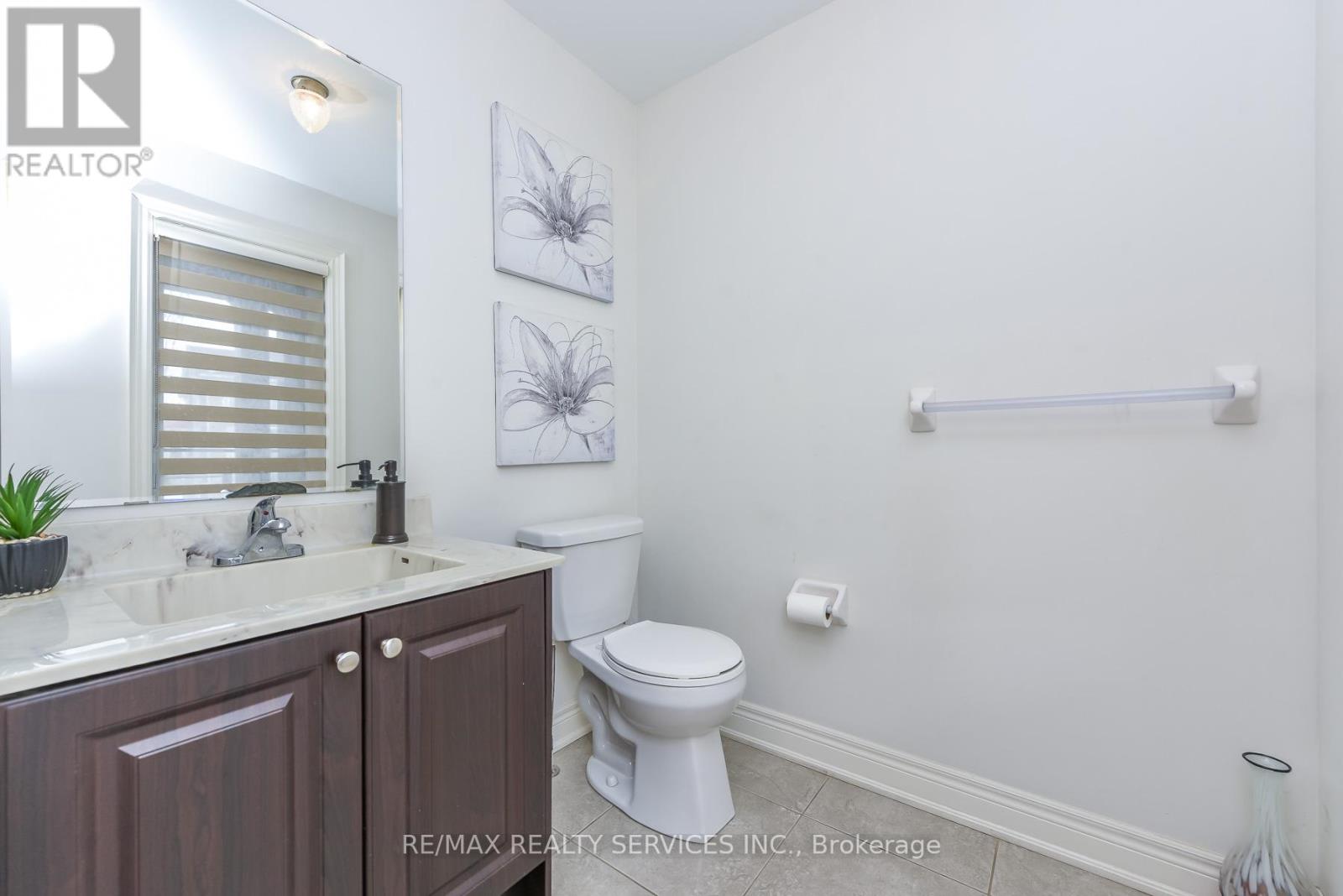 567 Dougall Avenue E, Caledon, Ontario  L7C 3Z4 - Photo 8 - W13108520