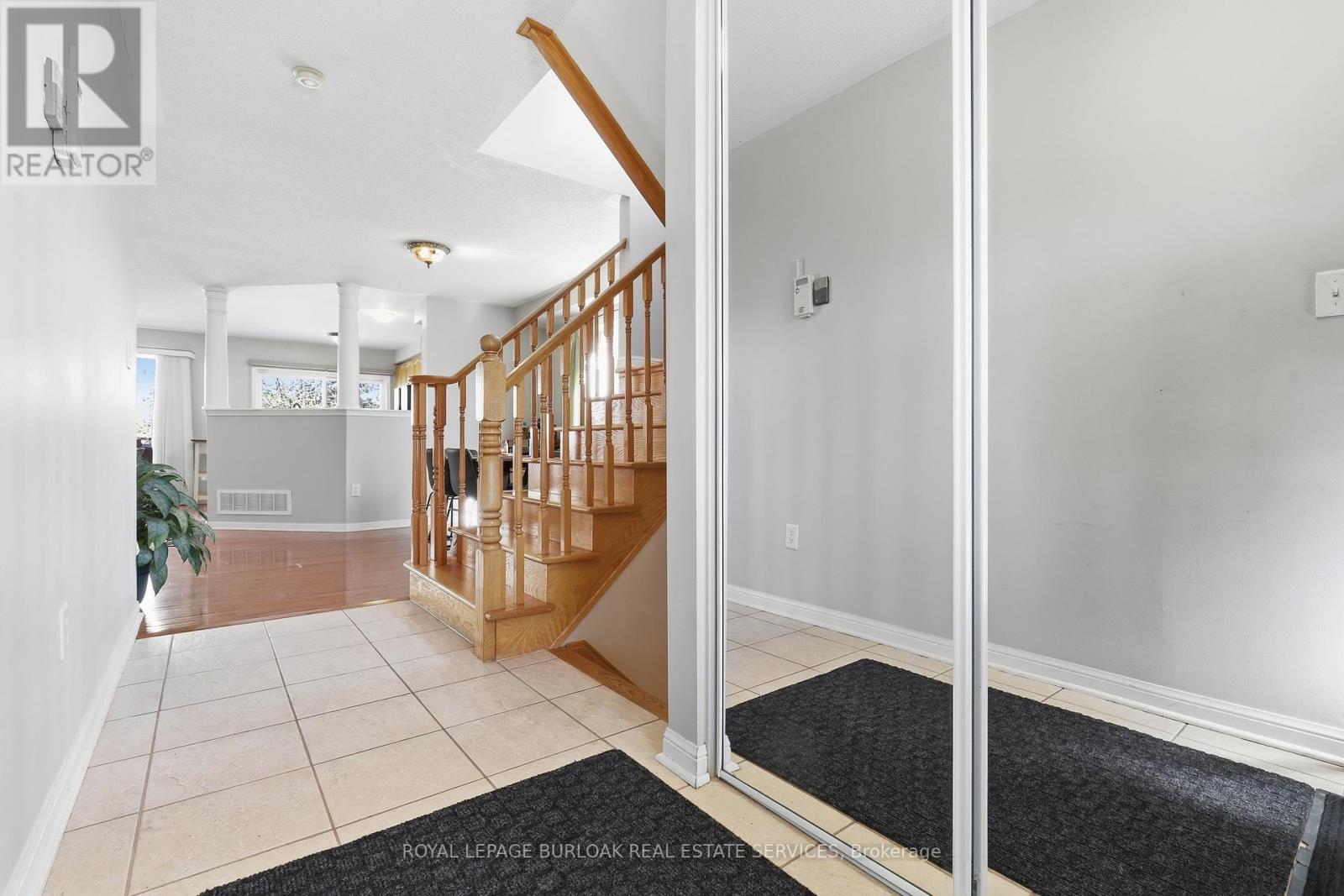 2285 Colbeck Street, Oakville, Ontario  L6M 5E4 - Photo 6 - W13108530