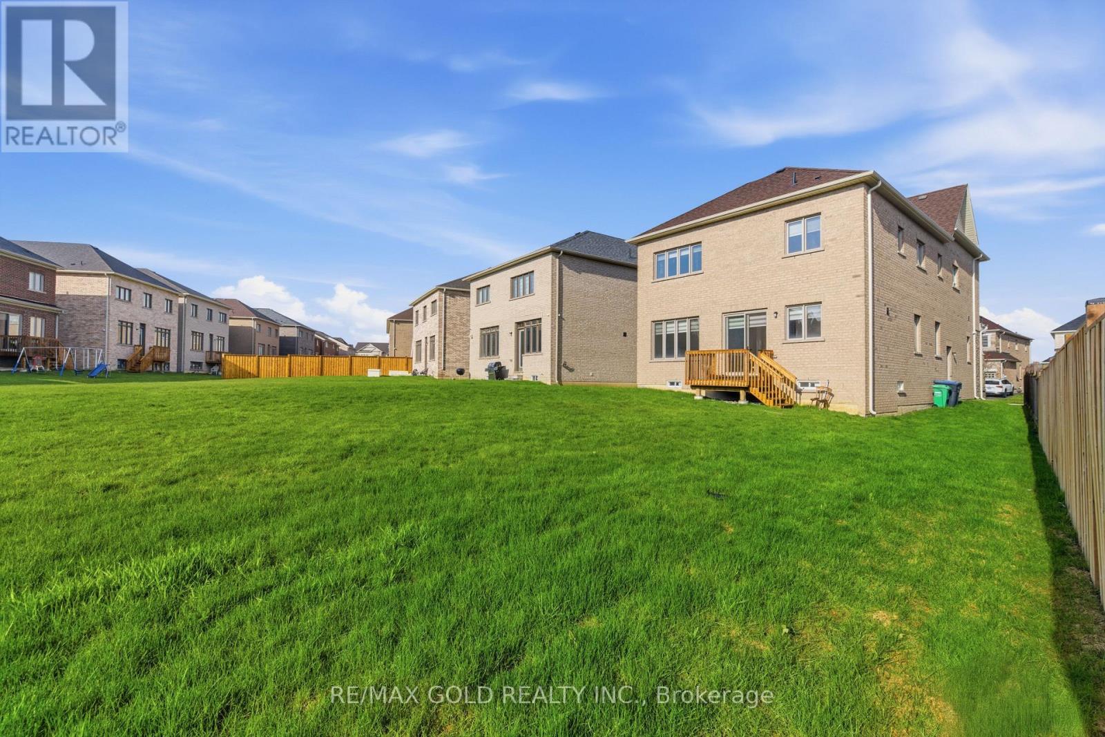 32 Dotchson Avenue, Caledon, Ontario  L7C 4G6 - Photo 25 - W13097154
