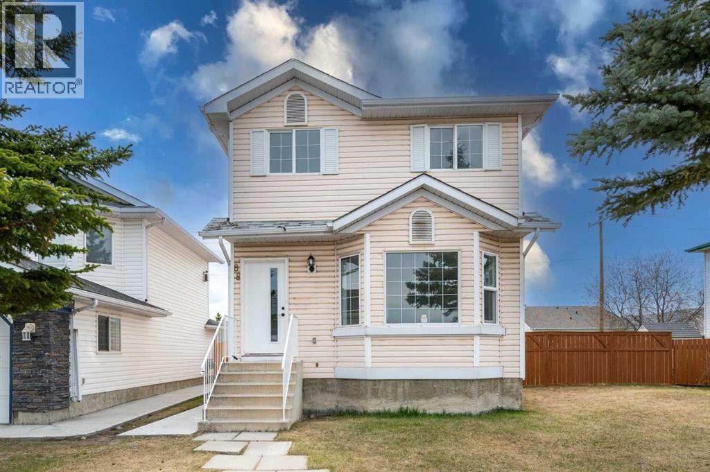 88 Applemont Close Se, Calgary, Alberta  T2A 7S3 - Photo 1 - A2307297