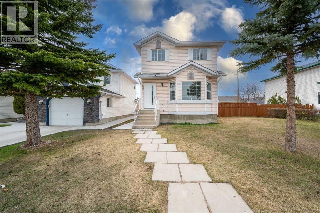88 Applemont Close Se, Calgary, Alberta  T2A 7S3 - Photo 2 - A2307297