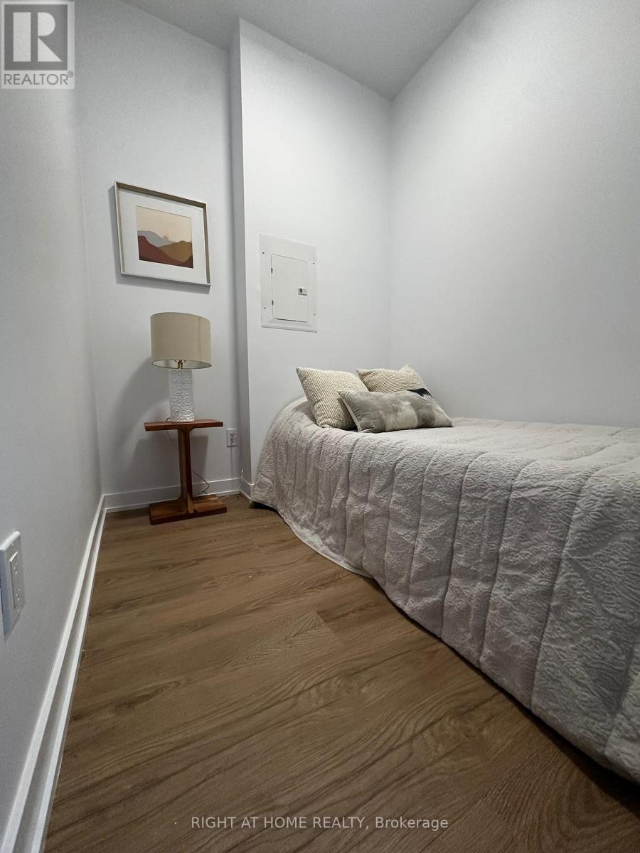 2212 - 29 Green Trail Court, Toronto, Ontario  M2K 0J9 - Photo 9 - C13108548