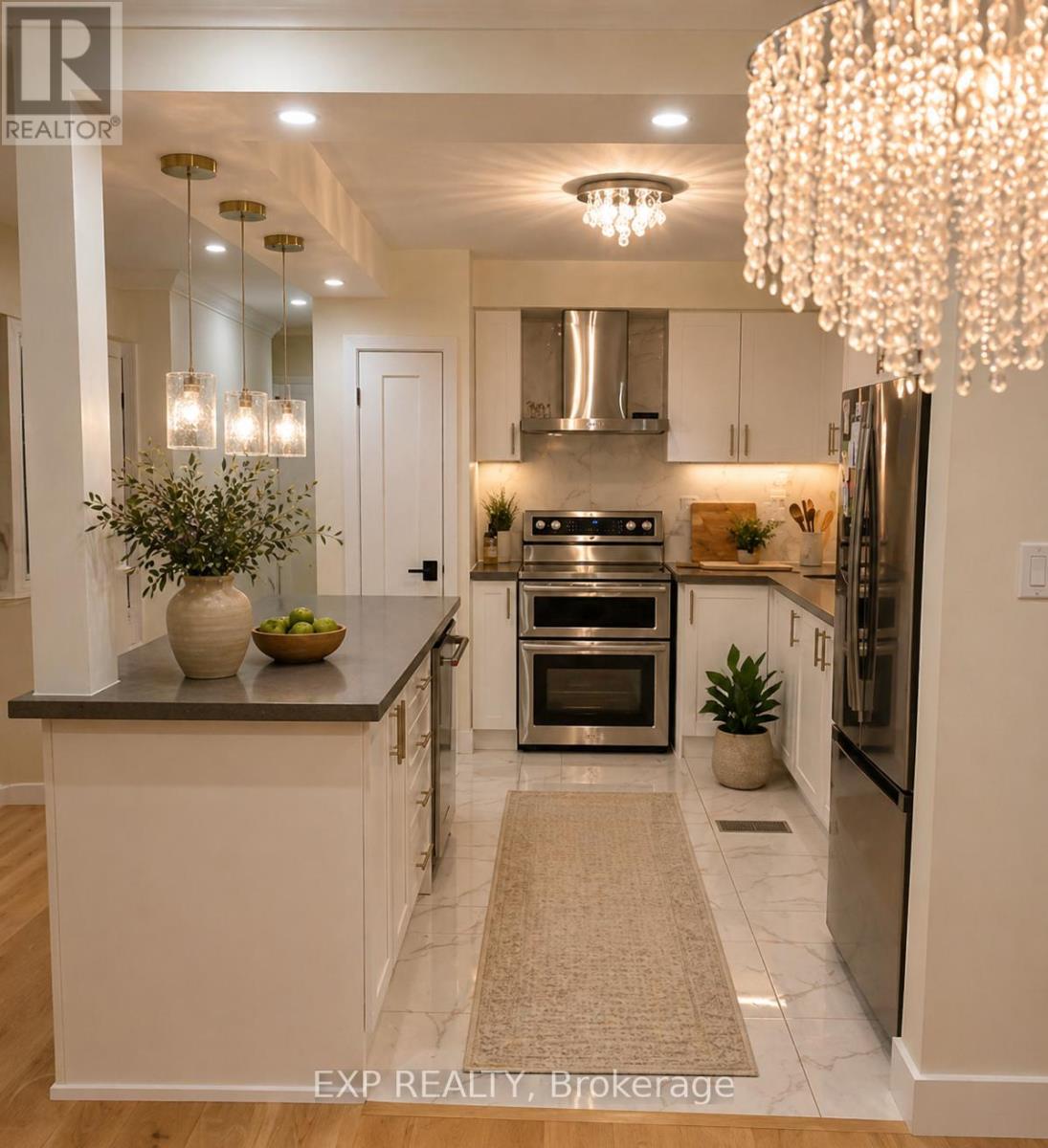 27 Wexford Boulevard, Toronto, Ontario  M1R 1K9 - Photo 6 - E13108574