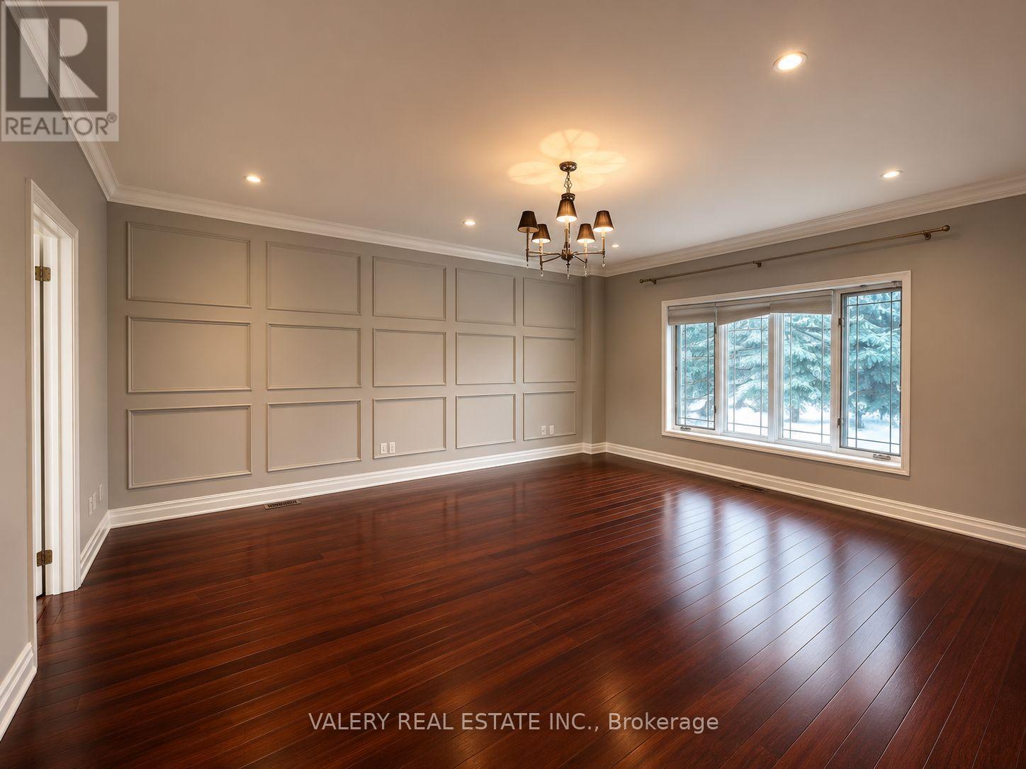 32 Belvedere Drive, Oakville, Ontario  L6L 4B6 - Photo 7 - W12910836