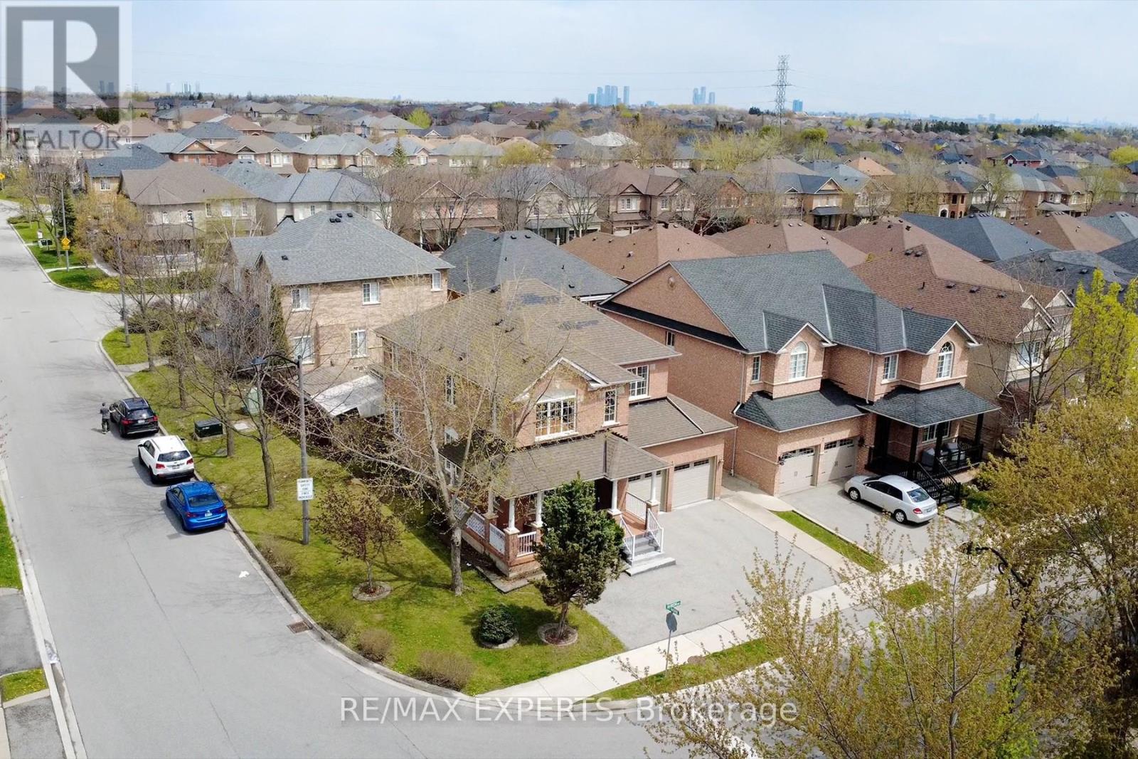 1 Via Cristina Way, Vaughan, Ontario  L4H 1R9 - Photo 4 - N13108536
