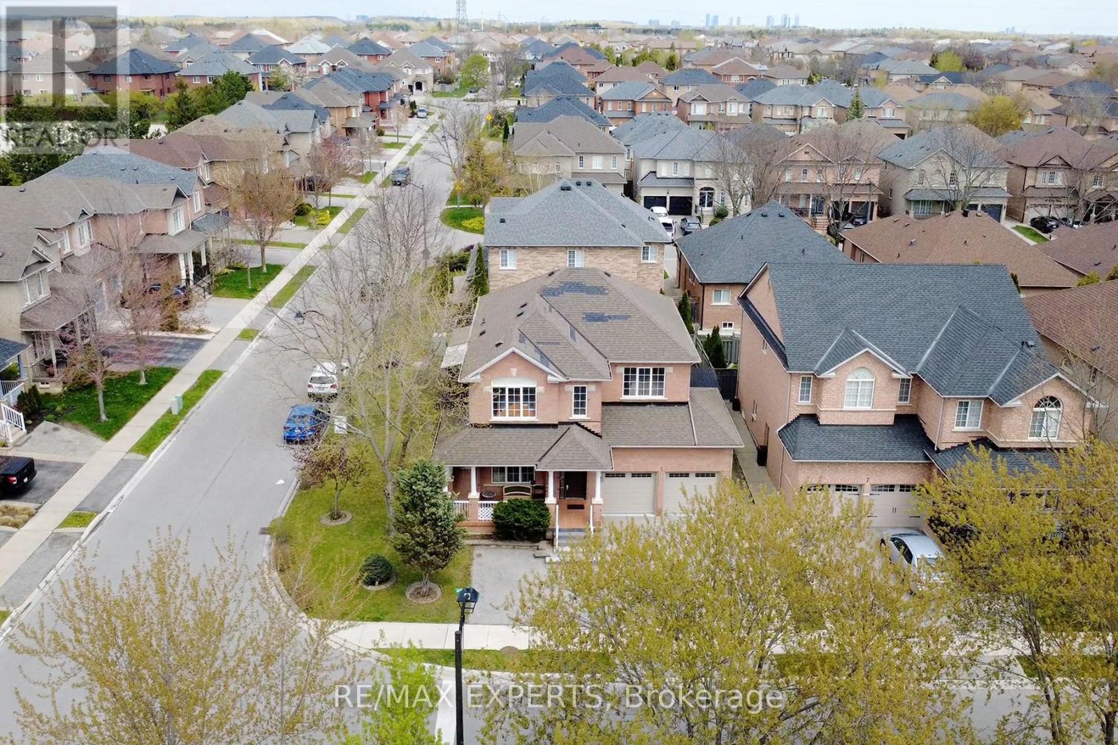 1 Via Cristina Way, Vaughan, Ontario  L4H 1R9 - Photo 5 - N13108536