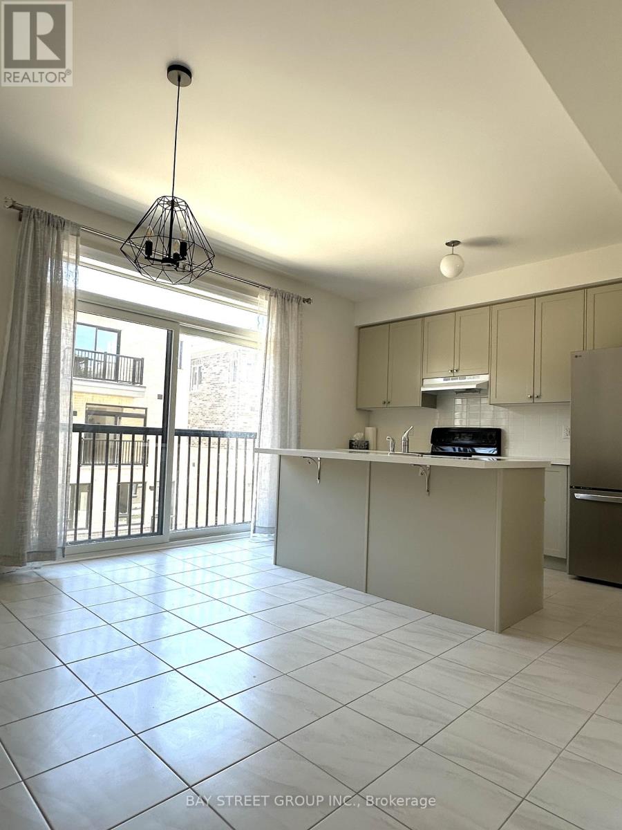 206 Tennant Circle, Vaughan, Ontario  L4H 5L4 - Photo 11 - N13108576