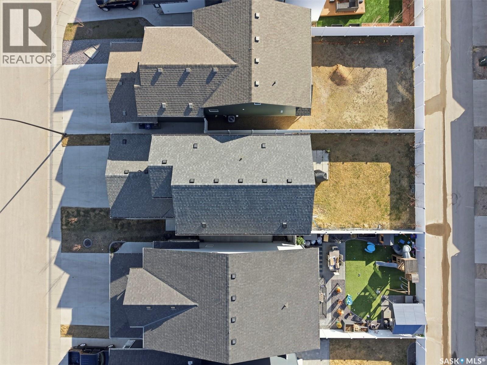319 Skopik Crescent, Saskatoon, Saskatchewan  S7V 0V5 - Photo 39 - SK035529