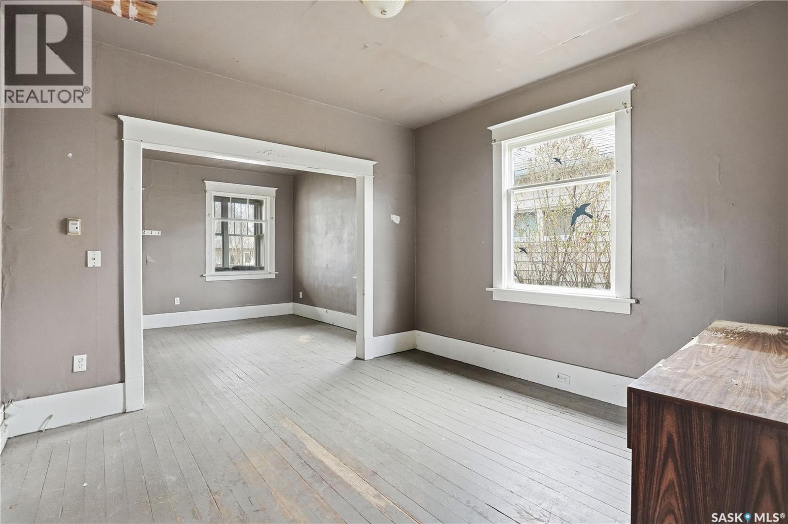 1284 3rd Avenue Ne, Moose Jaw, Saskatchewan  S6H 1G3 - Photo 14 - SK035522