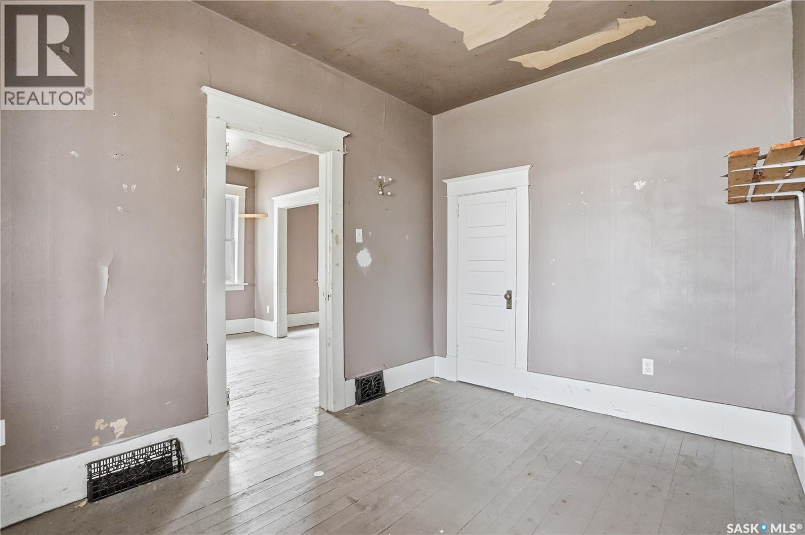 1284 3rd Avenue Ne, Moose Jaw, Saskatchewan  S6H 1G3 - Photo 18 - SK035522