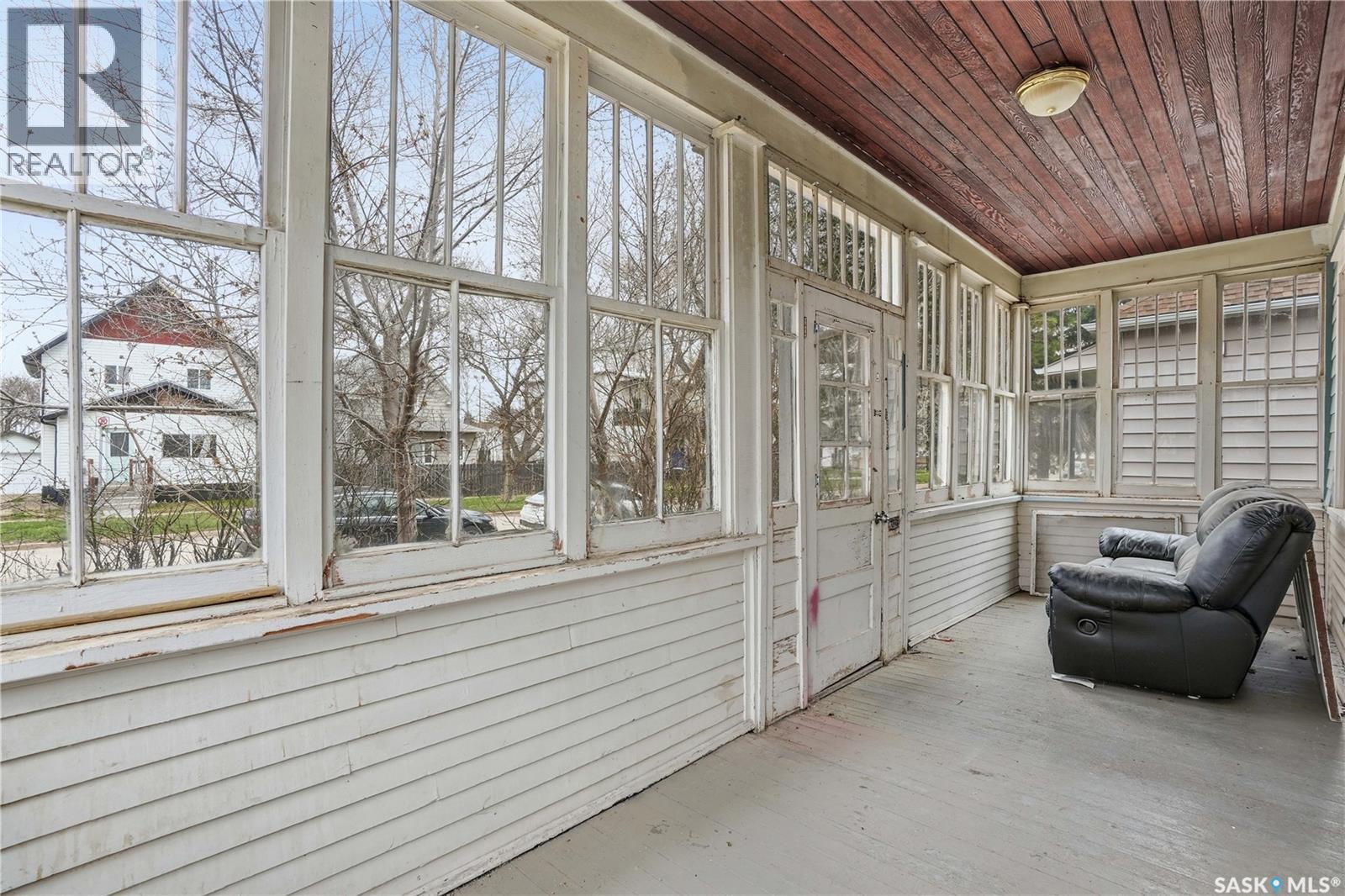 1284 3rd Avenue Ne, Moose Jaw, Saskatchewan  S6H 1G3 - Photo 6 - SK035522