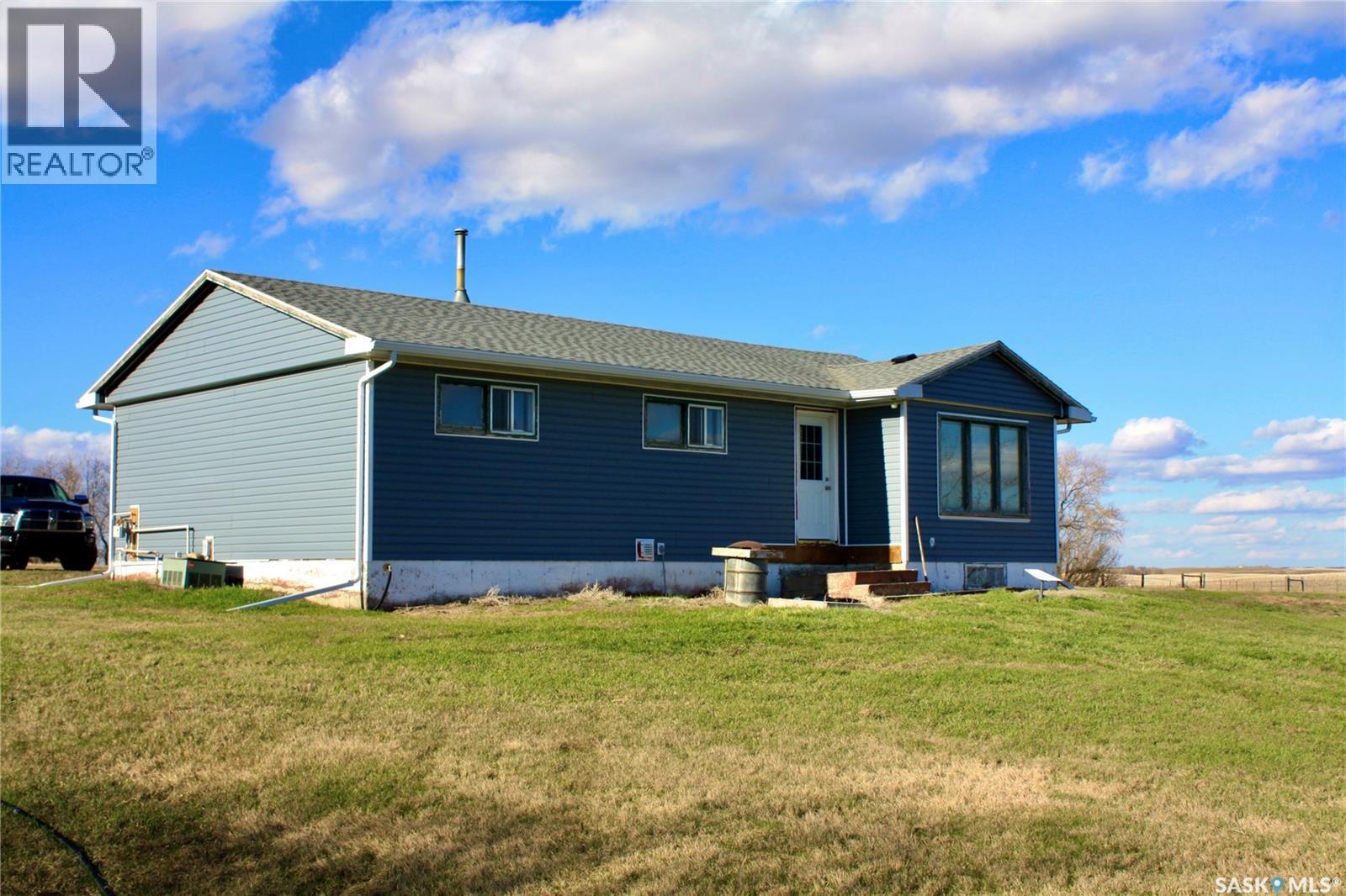 Nelson Acreage, Blucher Rm No. 343, Saskatchewan  S0K 0C0 - Photo 2 - SK035501