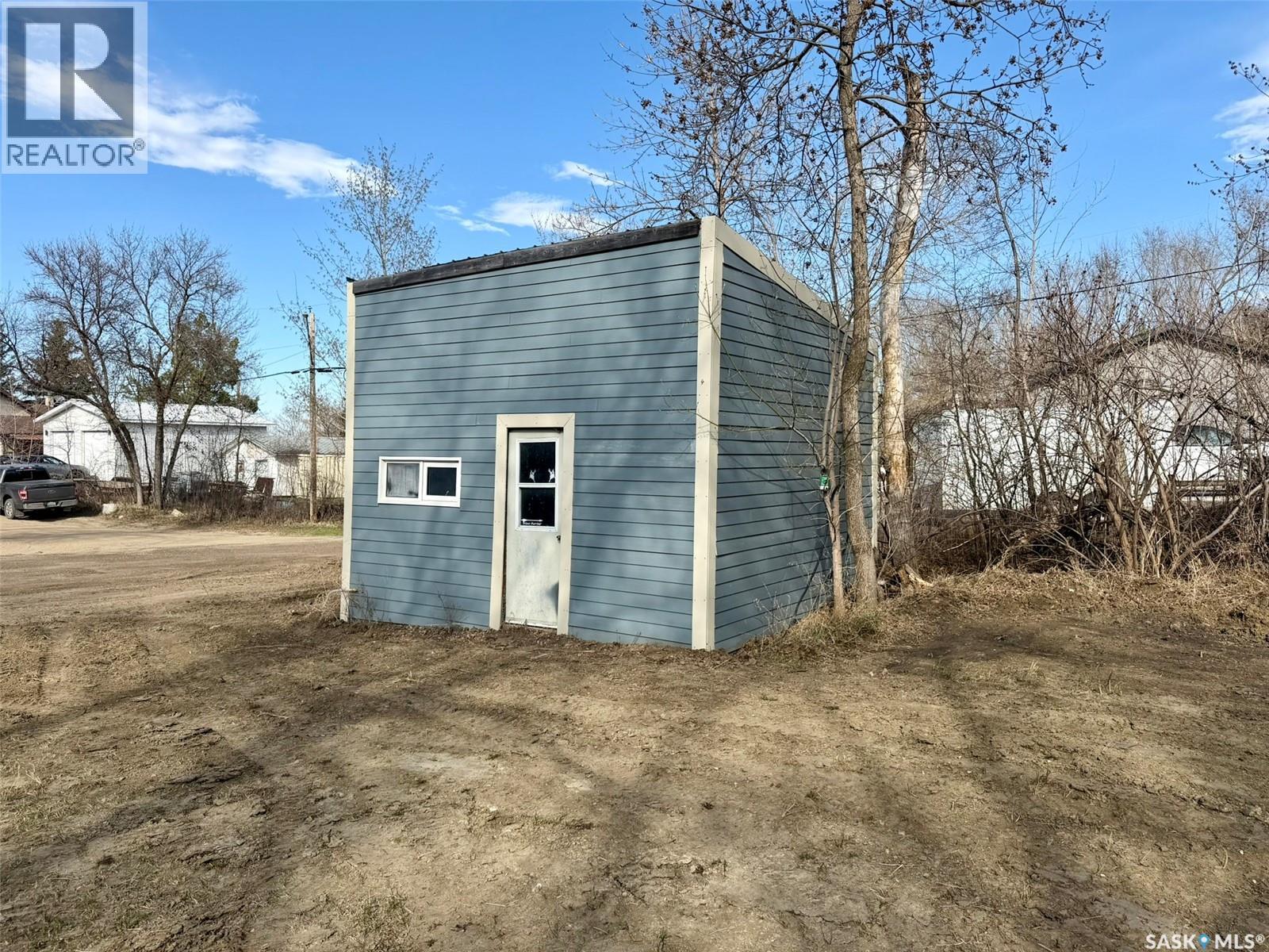 1207 6th Avenue, Regina Beach, Saskatchewan  S0G 4C0 - Photo 4 - SK035489