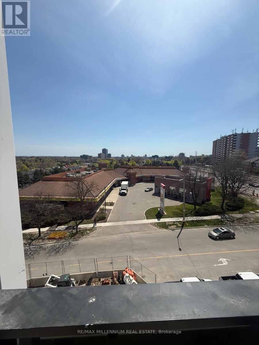 502 - 1 Fairview Road, Mississauga, Ontario  L5A 0B4 - Photo 14 - W13108542