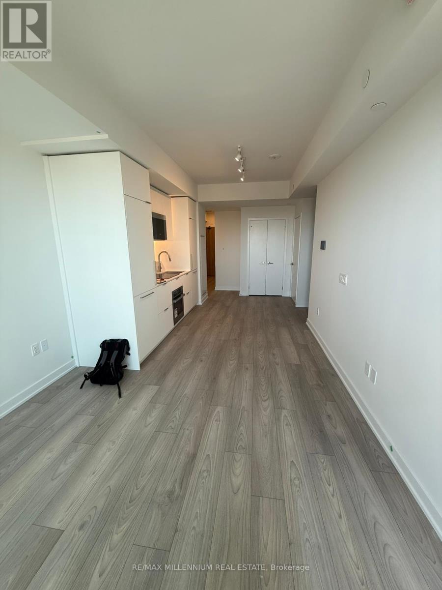 502 - 1 Fairview Road, Mississauga, Ontario  L5A 0B4 - Photo 5 - W13108542