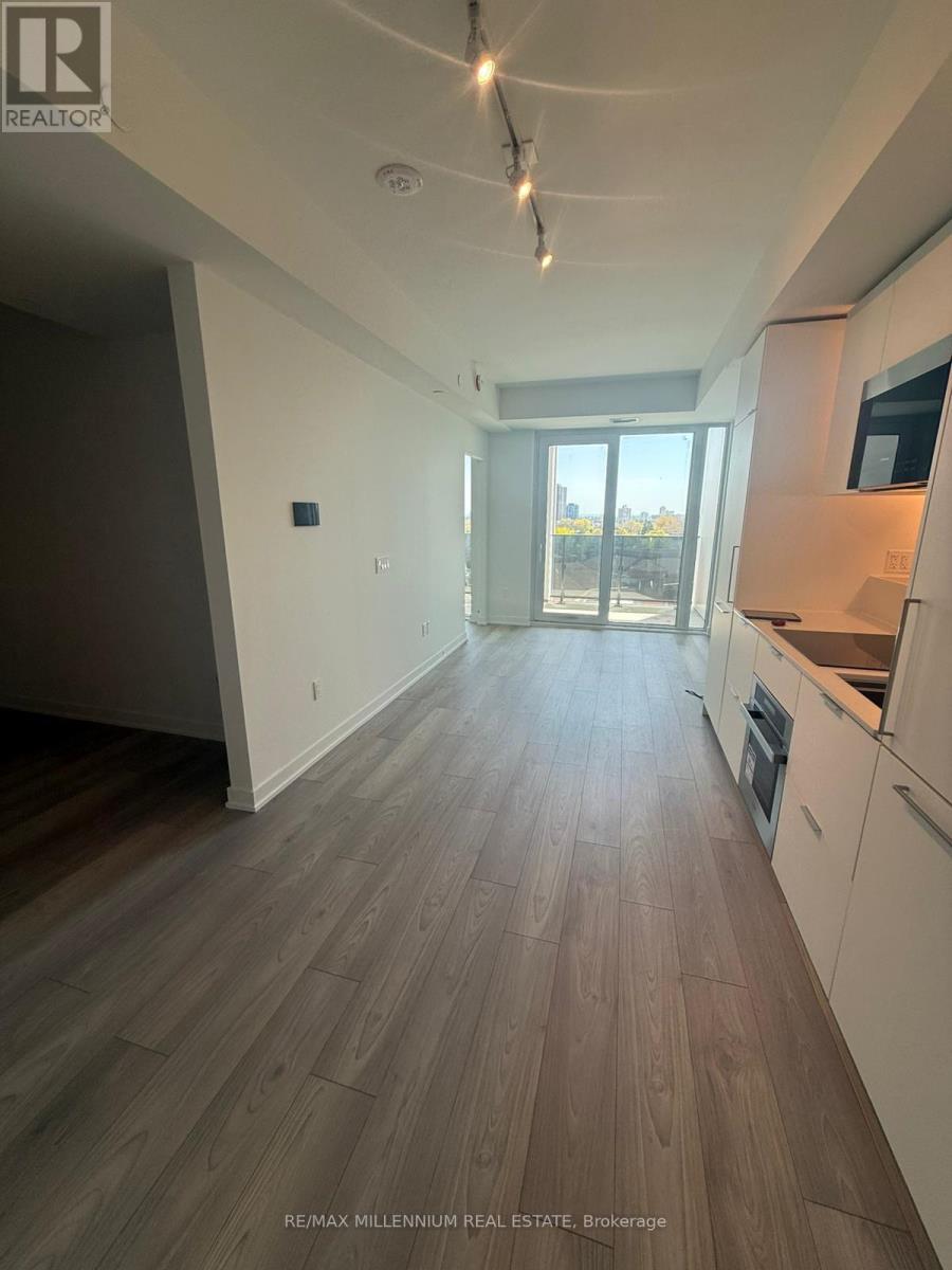502 - 1 Fairview Road, Mississauga, Ontario  L5A 0B4 - Photo 8 - W13108542