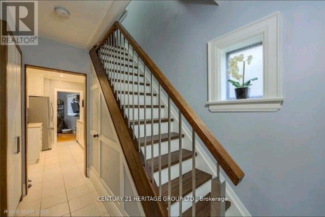 Main - 46 Mahoney Avenue, Toronto, Ontario  M6M 2H4 - Photo 7 - W13108560