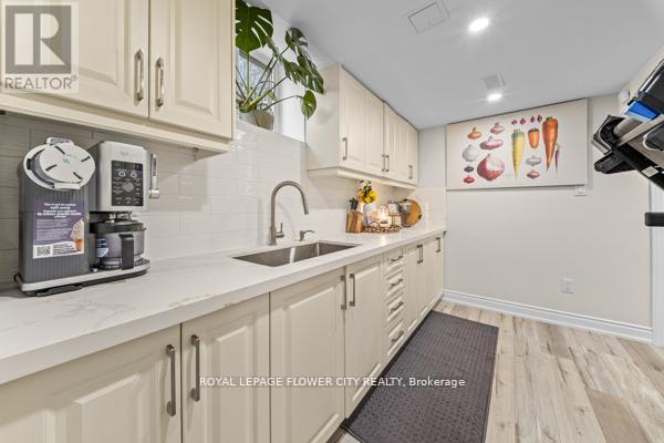 15 Jasper Crescent, Brampton, Ontario  L6S 1W8 - Photo 38 - W13108586