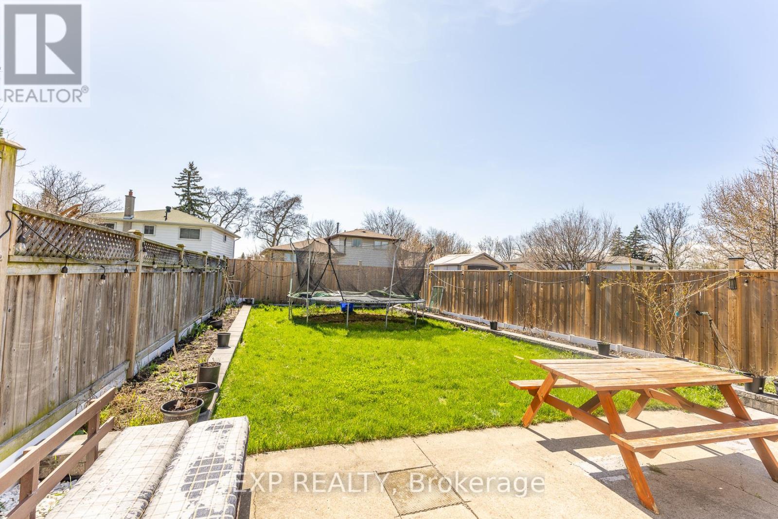 3270 Klaiman Drive, Mississauga, Ontario  L4Y 3C8 - Photo 42 - W13017908