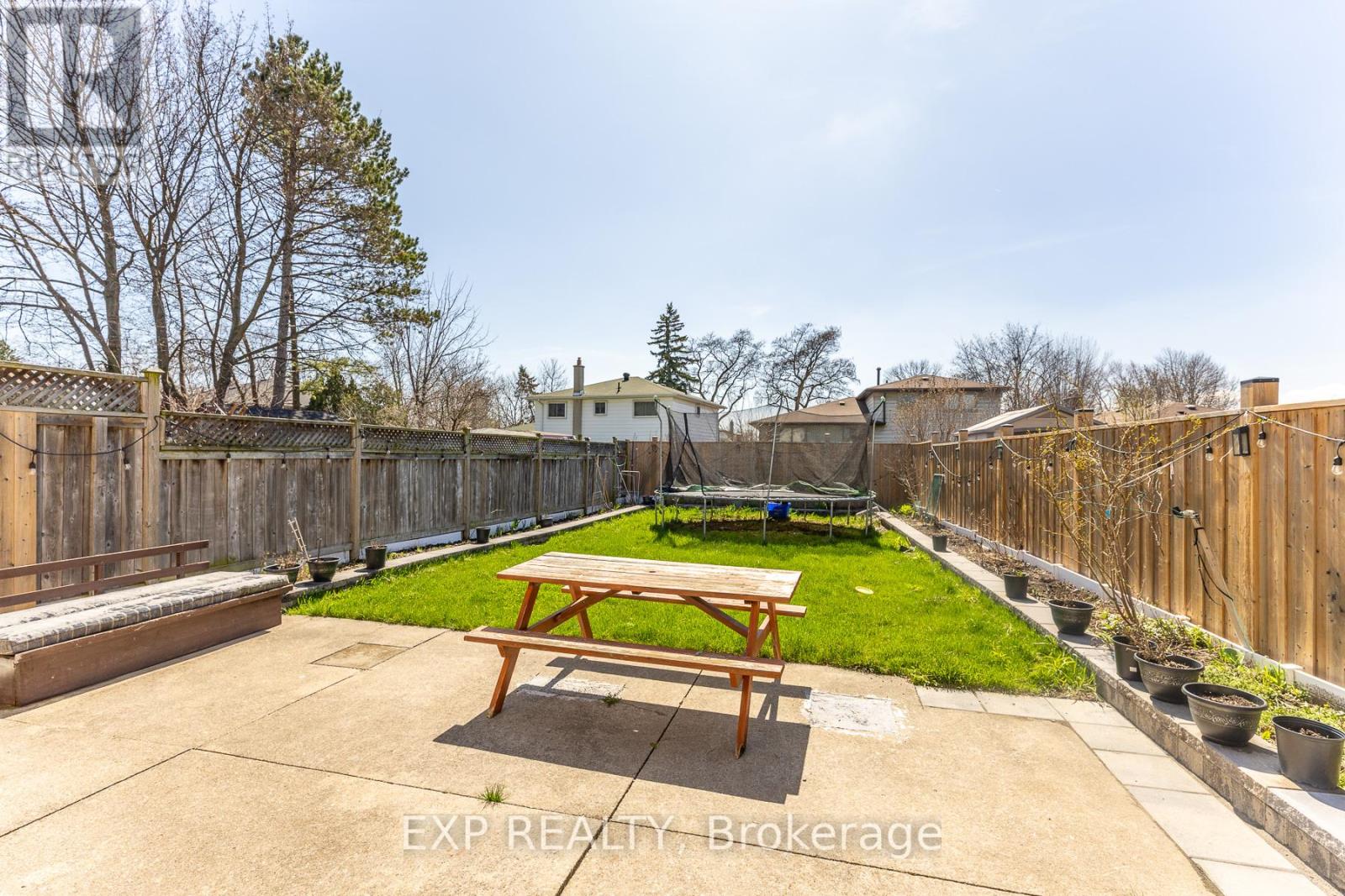 3270 Klaiman Drive, Mississauga, Ontario  L4Y 3C8 - Photo 41 - W13017908