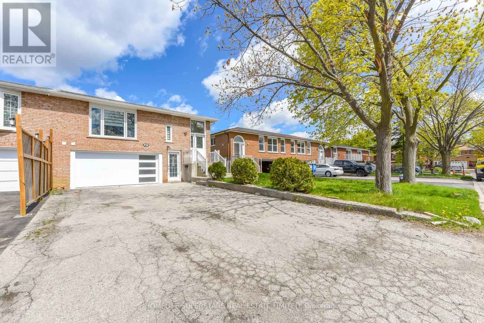 47 JADE CRESCENT, Brampton, Ontario