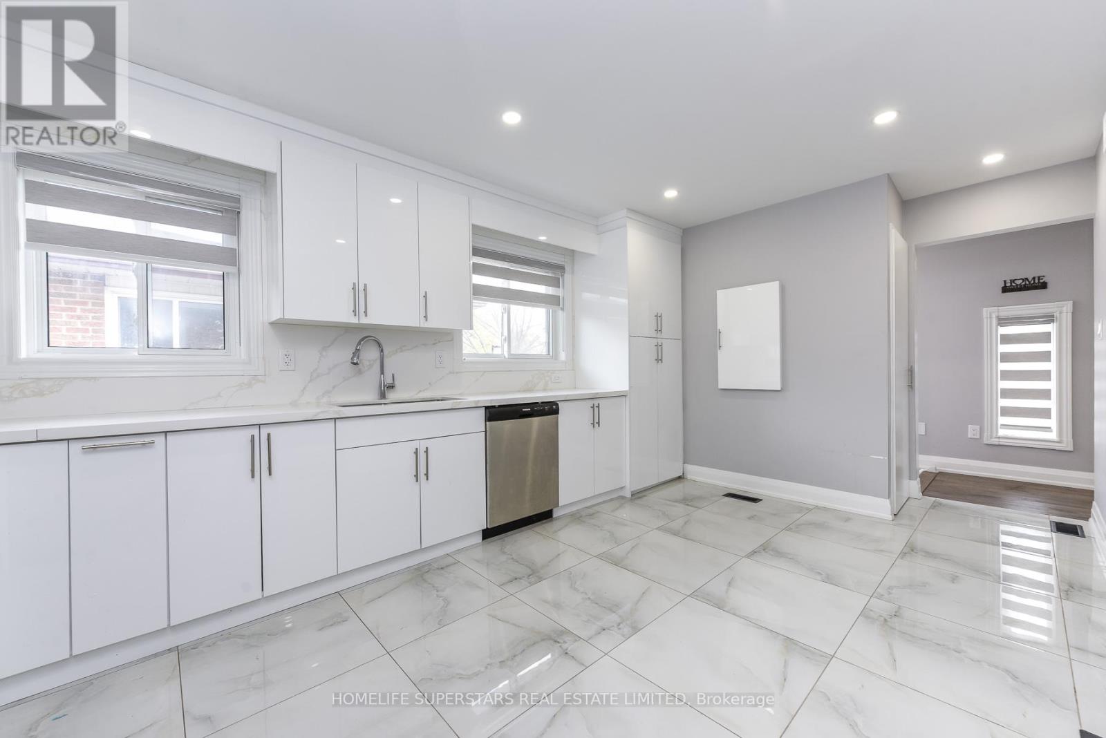 47 Jade Crescent, Brampton, Ontario  L6S 3G9 - Photo 13 - W13103014